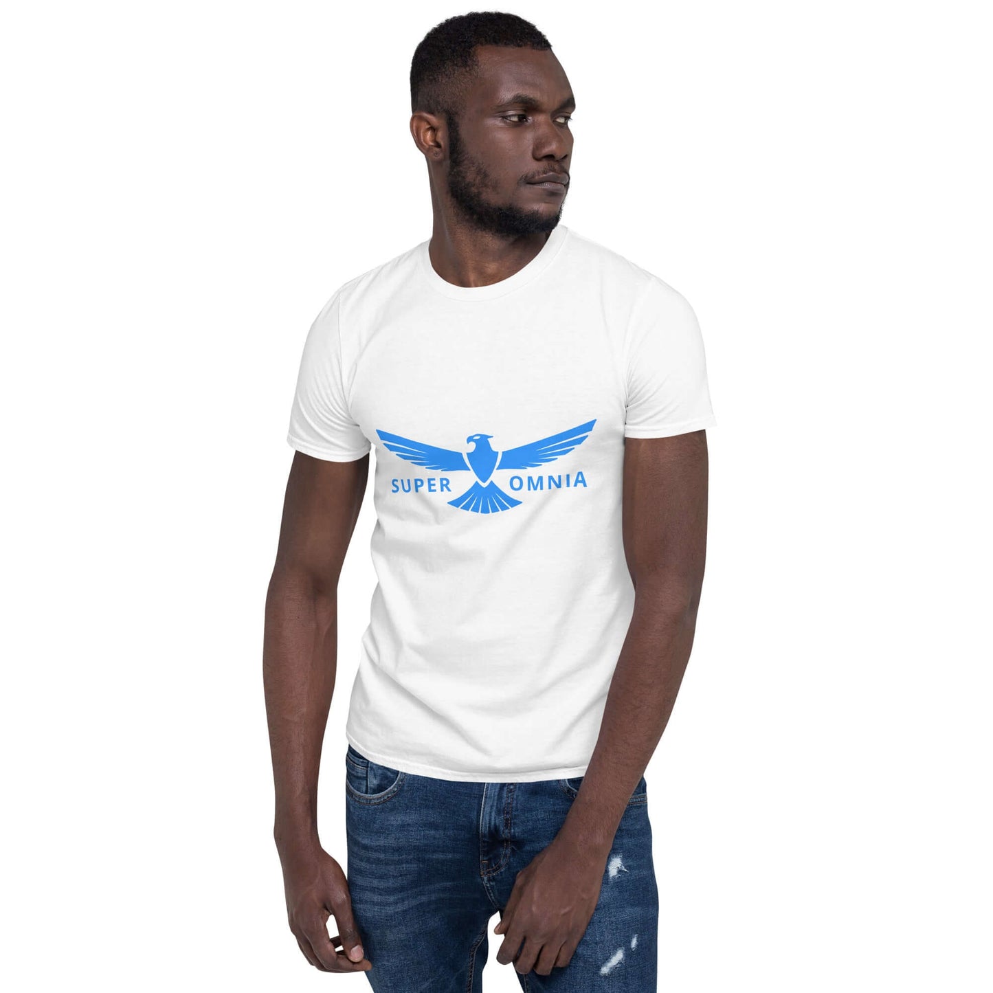 Eagle "Super Omnia" Unisex T-Shirt 100% Cotton above all,animal motif,animal print,bold design,casual wear,eagle,focus,freedom,independence,motivational,nature-inspired,premium quality,resilience,soar,statement piece,strength,T-shirt,unique design,unisex,